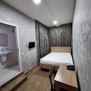 Budget Zimmer mit Kingsize-Bett